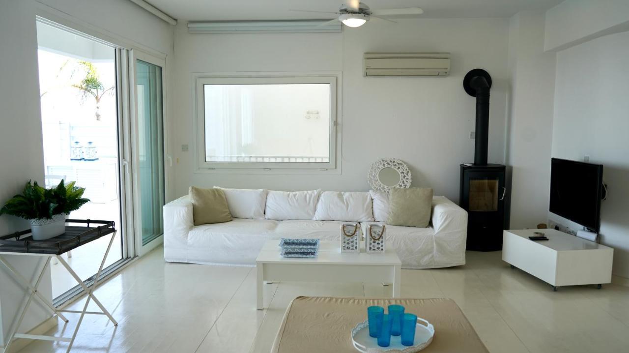 Villa Narcissus 19 Paralimni Esterno foto